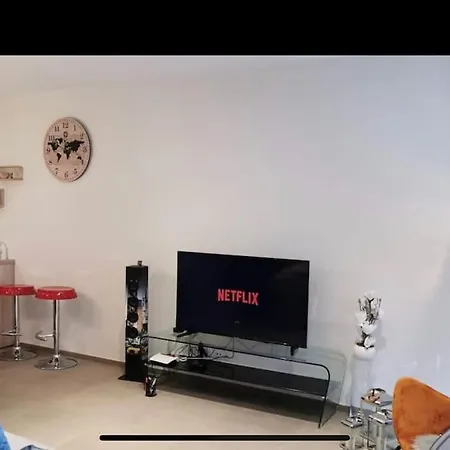 Apartamento Luxury 1 Bedroom In Center With Terrace & Parking - 75m